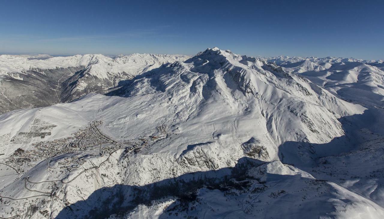 Chalet Amandine Alpe d'Huez Esterno foto